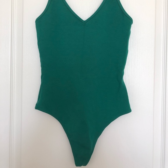 Sunday Best Strappy Bodysuit *OWO* - Picture 4 of 4